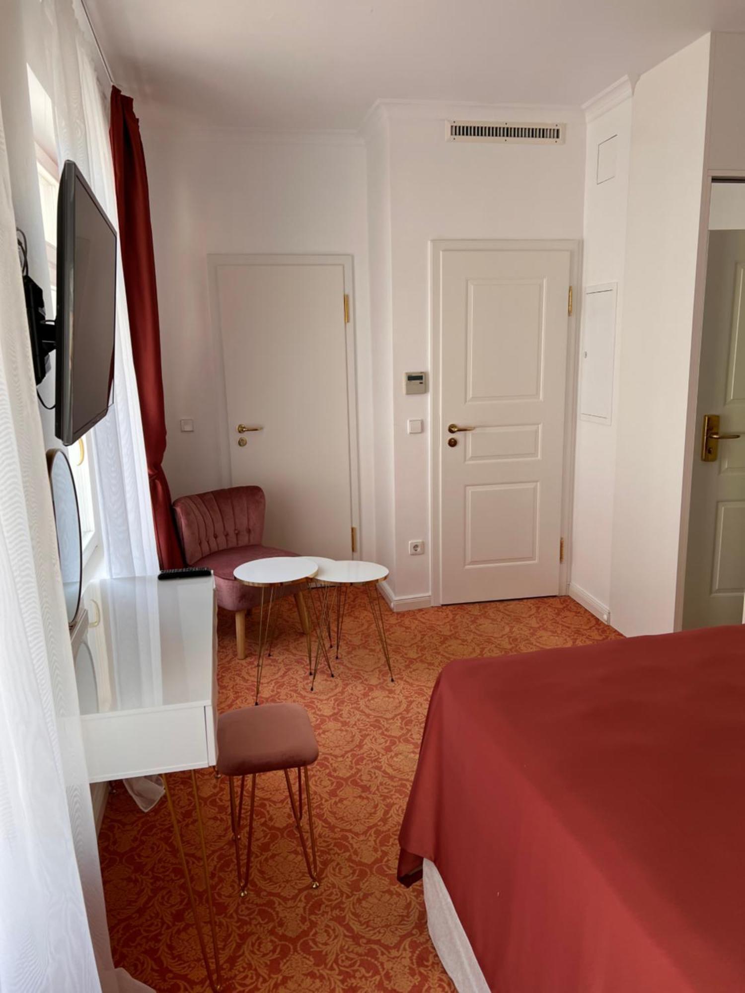 באדן-באדן Art Hotel House One חדר תמונה